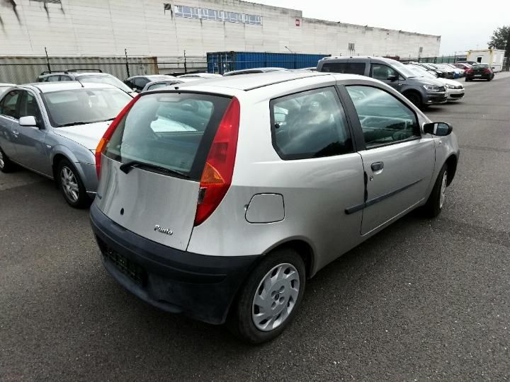 Photo 3 VIN: ZFA18800002205041 - FIAT PUNTO HATCHBACK 