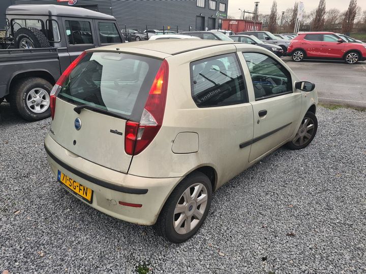 Photo 3 VIN: ZFA18800004985752 - FIAT PUNTO 