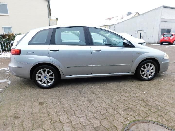 Photo 7 VIN: ZFA19400002061033 - FIAT CROMA MPV 