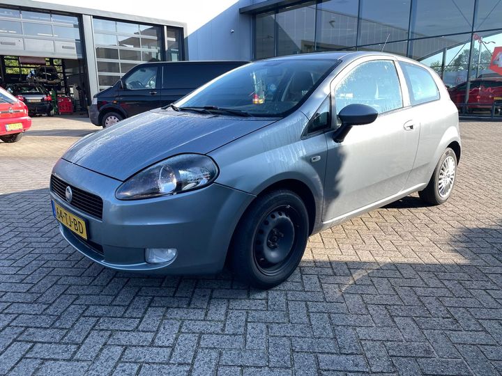 Photo 1 VIN: ZFA19900000173627 - FIAT GRANDE PUNTO 