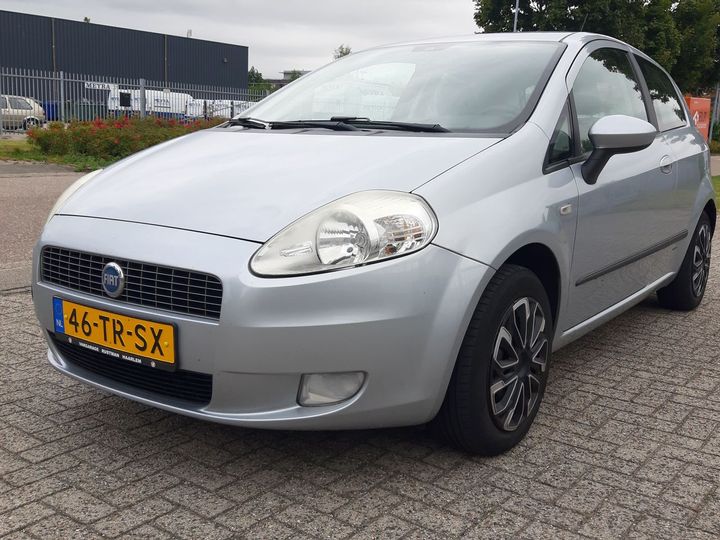 Photo 1 VIN: ZFA19900000214333 - FIAT GRANDE PUNTO 