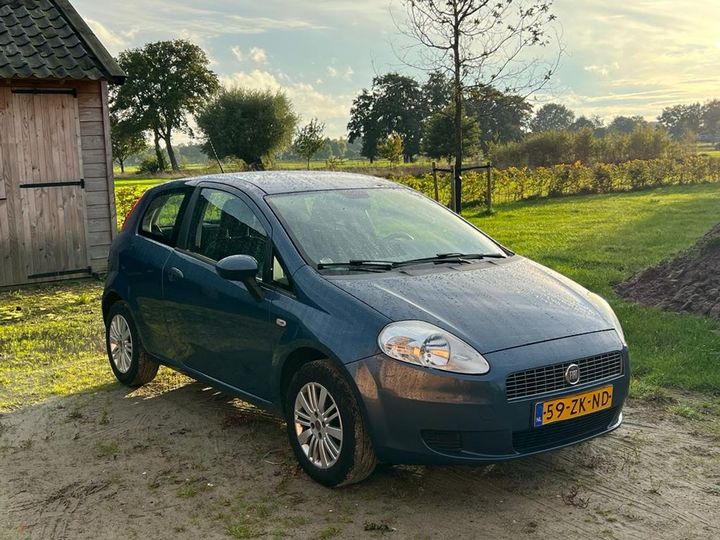 Photo 4 VIN: ZFA19900000373473 - FIAT GRANDE PUNTO 