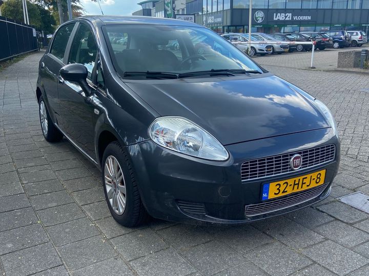 Photo 4 VIN: ZFA19900000469904 - FIAT GRANDE PUNTO 