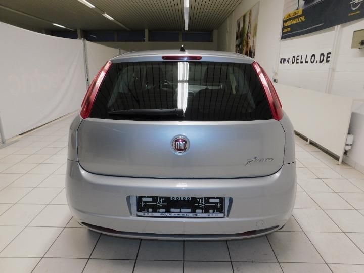 Photo 5 VIN: ZFA19900000572266 - FIAT GRANDE PUNTO HATCHBACK 