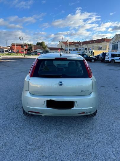 Photo 3 VIN: ZFA19900001163812 - FIAT GRANDE PUNTO EMOTION 