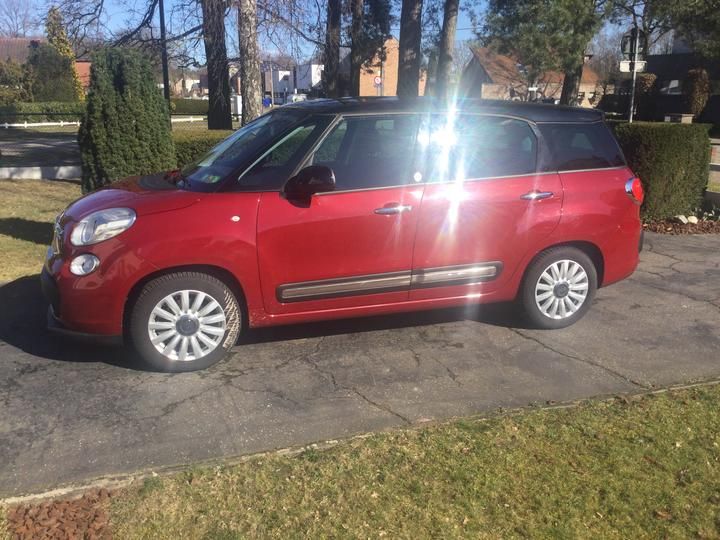 Photo 2 VIN: ZFA19900005326722 - FIAT 500L SUV 