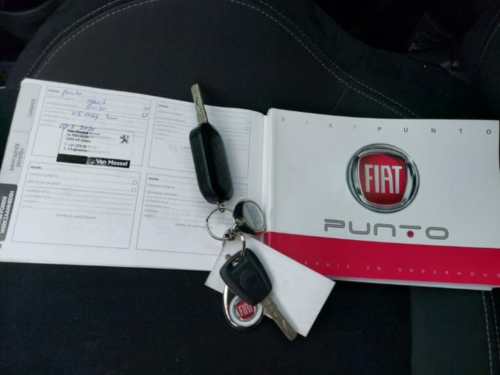 Photo 24 VIN: ZFA1990000P179274 - FIAT PUNTO 