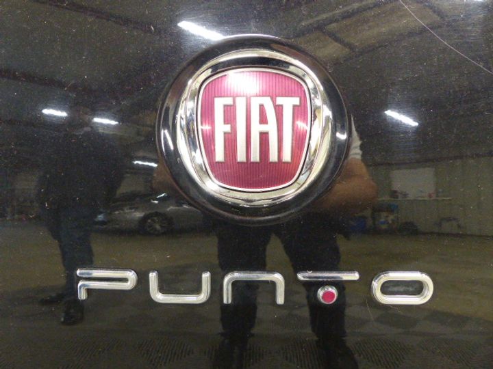 Photo 18 VIN: ZFA1990000P238635 - FIAT PUNTO 