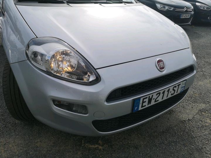 Photo 19 VIN: ZFA1990000P351252 - FIAT PUNTO 