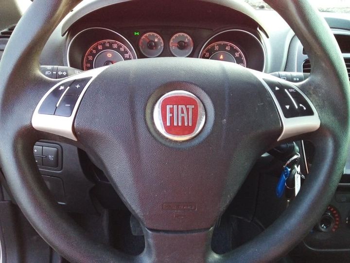 Photo 17 VIN: ZFA1990000P364016 - FIAT PUNTO 