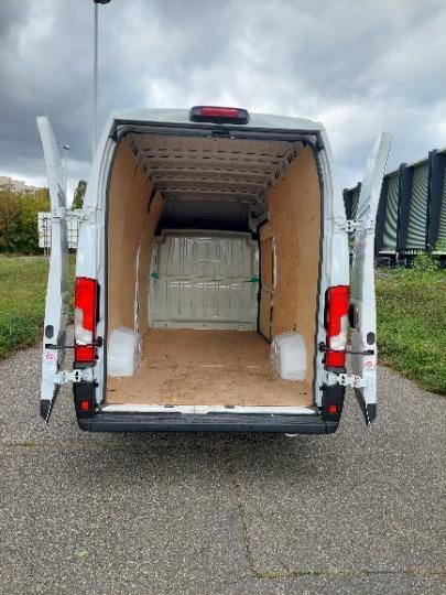 Photo 5 VIN: ZFA25000002U75699 - FIAT DUCATO PANEL VAN 