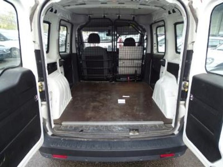 Photo 7 VIN: ZFA26300006A06137 - FIAT DOBLO CARGO DIESEL - 2010 