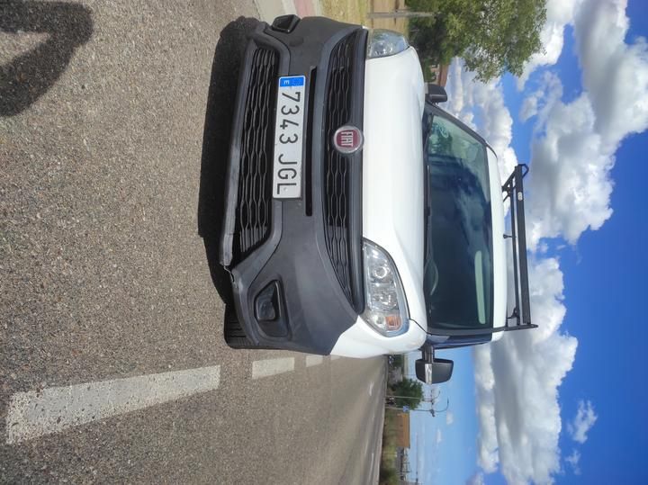 Photo 2 VIN: ZFA26300006A57230 - FIAT DOBLO 