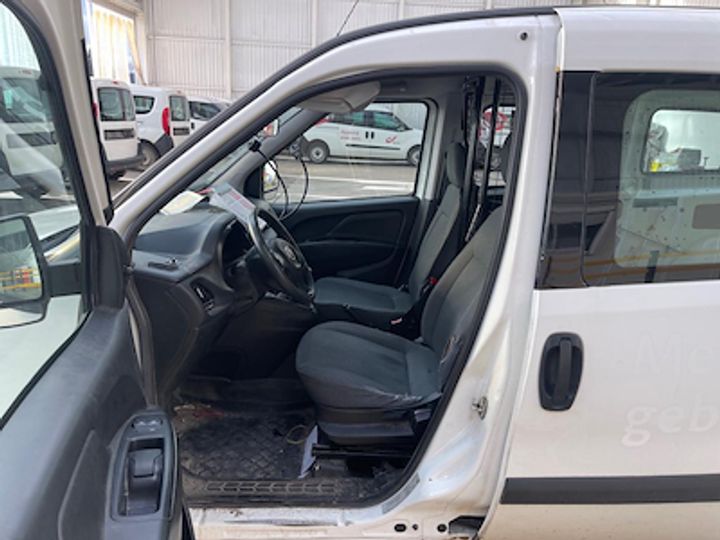 Photo 4 VIN: ZFA26300006L84752 - FIAT DOBLO CARGO MAXI - 2015 