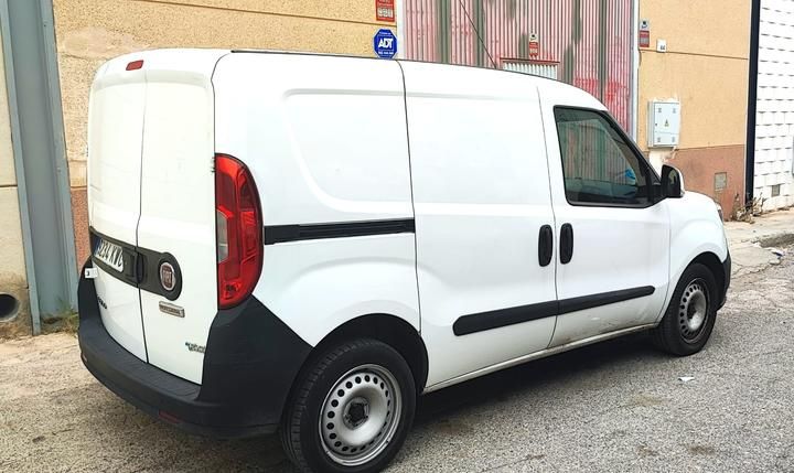 Photo 2 VIN: ZFA26300006M28404 - FIAT DOBLO CARGO 