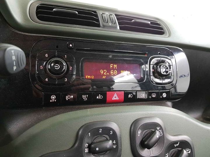 Photo 13 VIN: ZFA31200003244726 - FIAT PANDA 