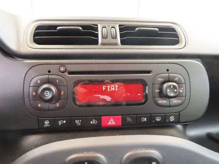 Photo 11 VIN: ZFA31200003812884 - FIAT PANDA 