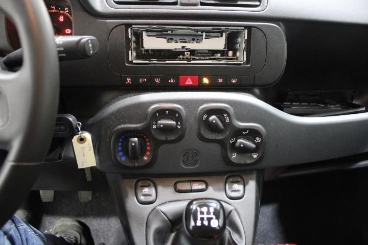 Photo 22 VIN: ZFA31200003A61300 - FIAT PANDA HATCHBACK 