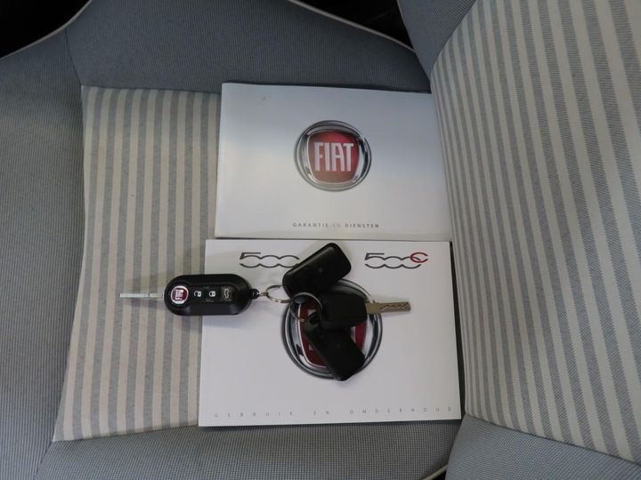 Photo 11 VIN: ZFA3120000JA13727 - FIAT 500C TWINAIR TURBO 80 ACTIEAUTO 2D COLLEZIONE APL 