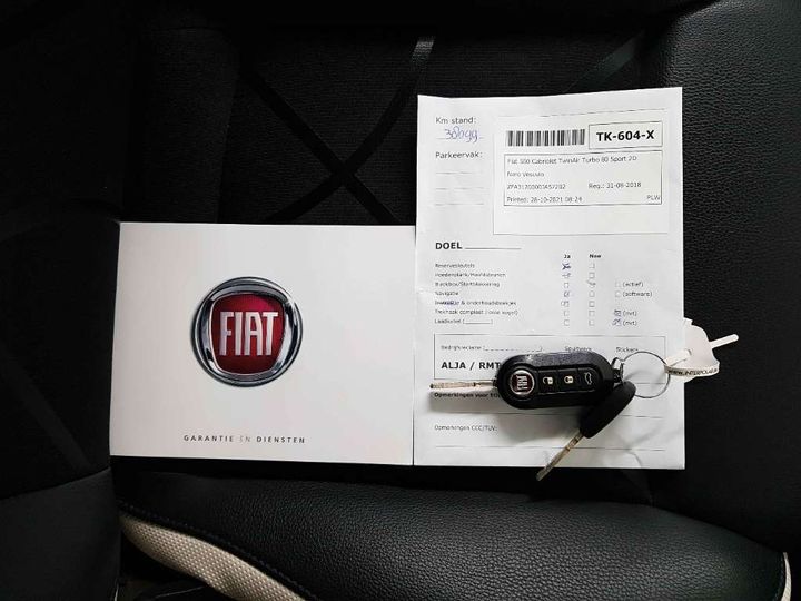 Photo 17 VIN: ZFA3120000JA57202 - FIAT 500 CABRIOLET 