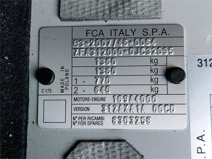 Photo 11 VIN: ZFA3120000JC32095 - FIAT 500 