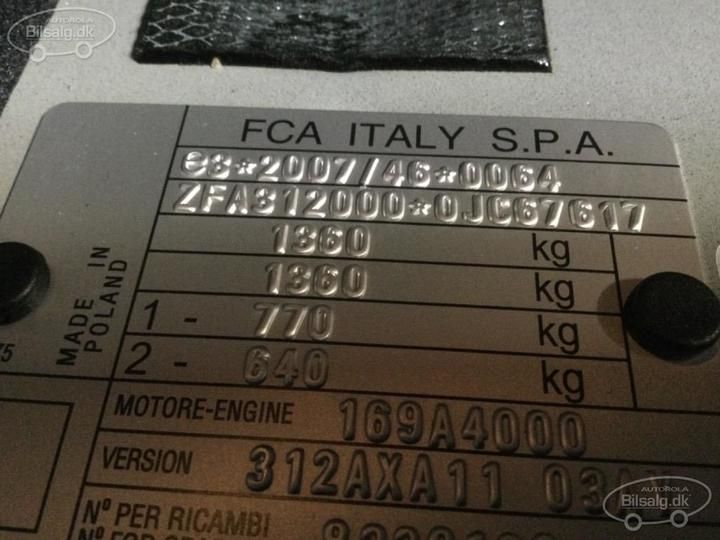 Photo 15 VIN: ZFA3120000JC67617 - FIAT 500 HATCHBACK 