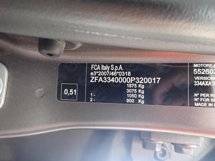 Photo 13 VIN: ZFA3340000P320017 - FIAT 500 X 