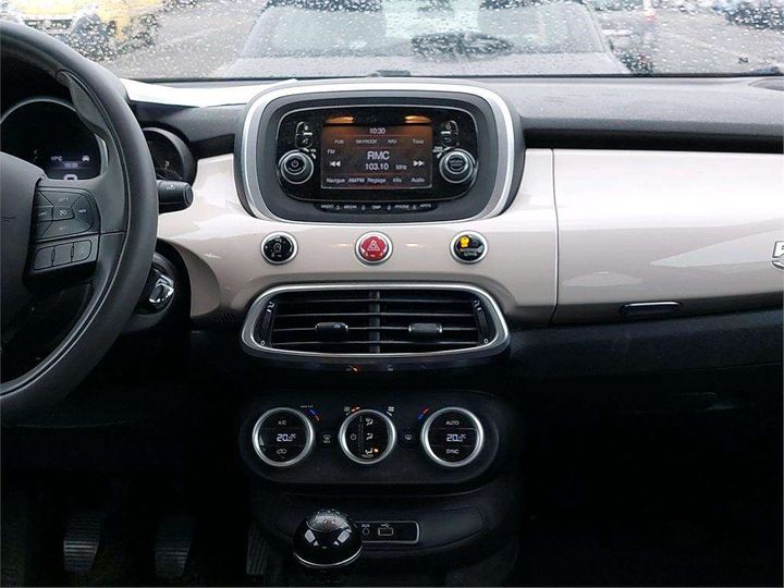 Photo 11 VIN: ZFA3340000P484074 - FIAT 500X 