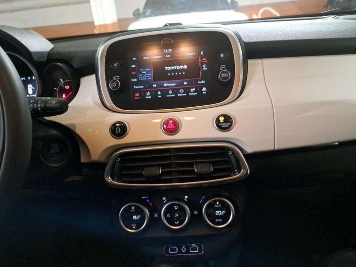 Photo 10 VIN: ZFA3340000P636490 - FIAT 500X 