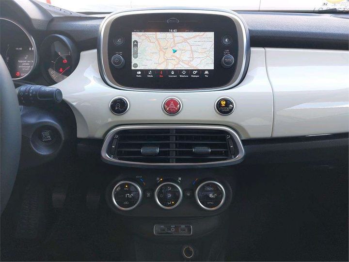 Photo 11 VIN: ZFA3340000P638627 - FIAT 500X 