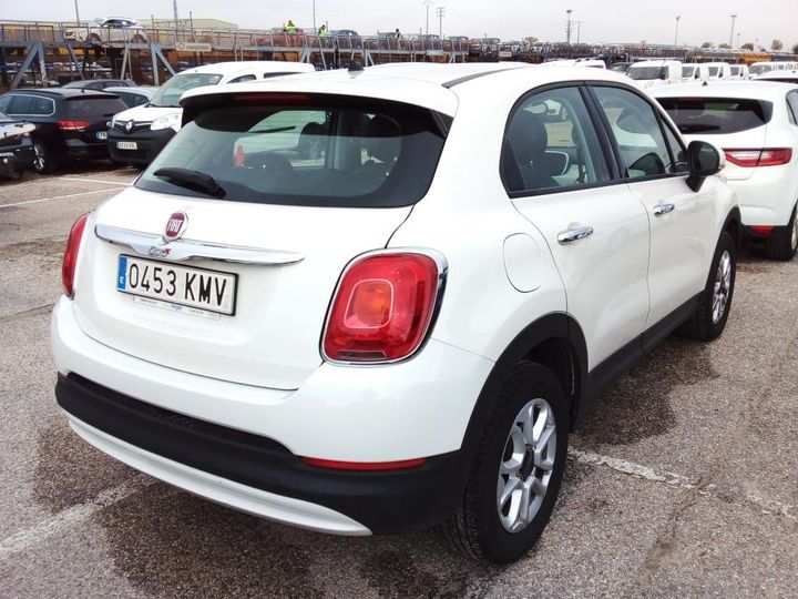 Photo 2 VIN: ZFA3340000P680885 - FIAT 500X 