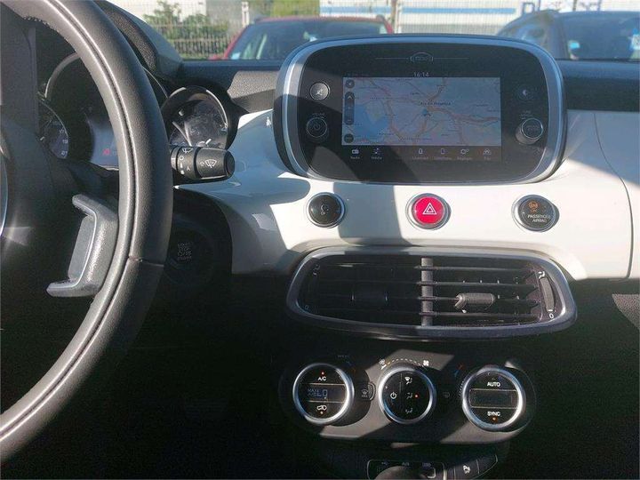 Photo 11 VIN: ZFA3340000P752354 - FIAT 500X 