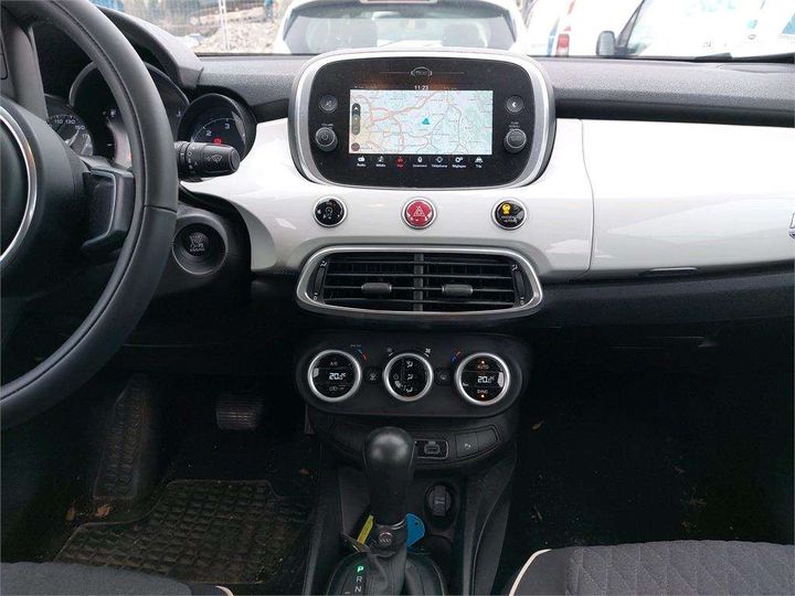 Photo 11 VIN: ZFA3340000P753447 - FIAT 500X 