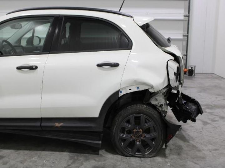 Photo 7 VIN: ZFA3340000P815872 - FIAT 500X SUV 