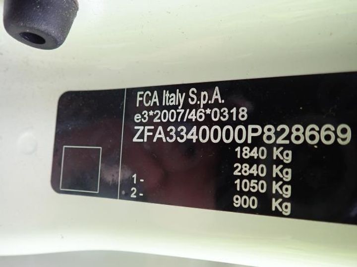 Photo 9 VIN: ZFA3340000P828669 - FIAT 500X 