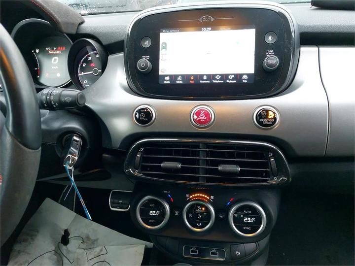 Photo 9 VIN: ZFA3340000P845272 - FIAT 500X 