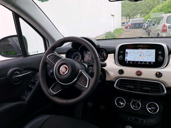 Photo 3 VIN: ZFA3340000P881055 - FIAT 500X 