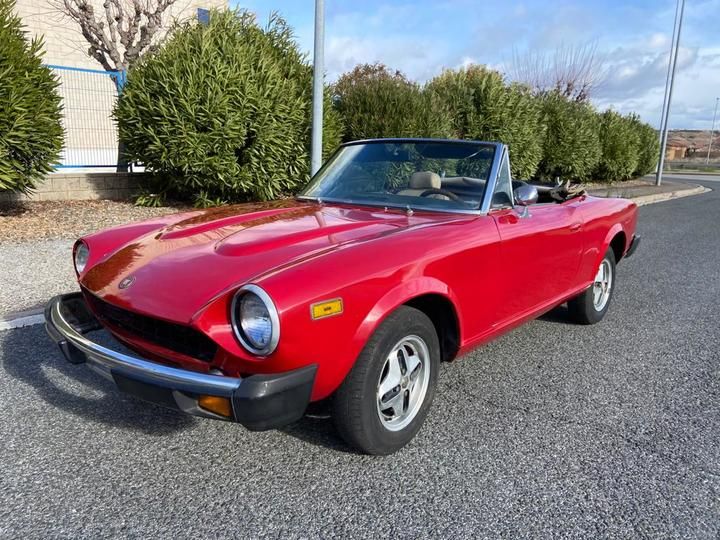 Photo 1 VIN: ZFAAS00B0C8188497 - FIAT SPIDER 2000 DE 1981 