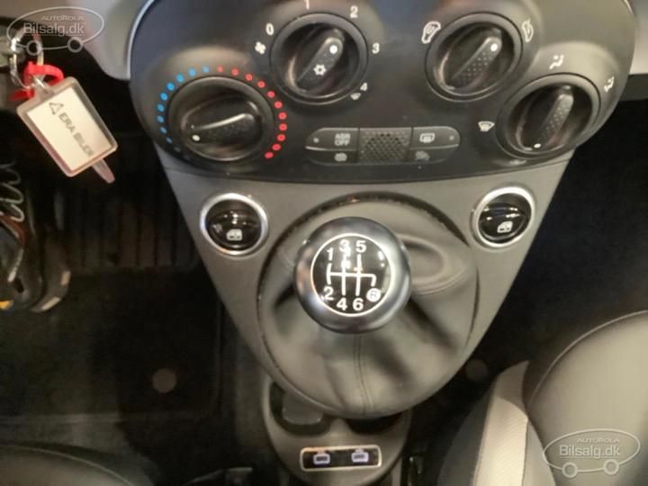 Photo 5 VIN: ZFABF1DJXNJF38247 - FIAT 500 C 