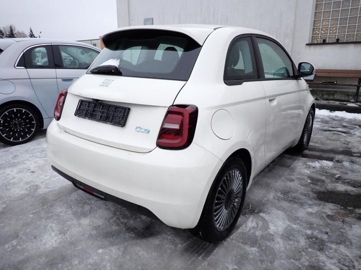 Photo 2 VIN: ZFAEFAC44NX123153 - FIAT 500 