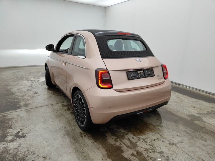 Photo 6 VIN: ZFAEFAJ40NX080871 - FIAT 500C '22 BEV 