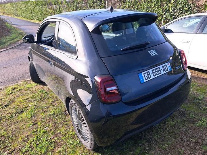 Photo 2 VIN: ZFAEFAR44MX038593 - 27 FIAT 500 