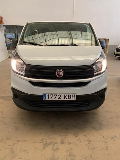 Photo 2 VIN: ZFAFJL004H5052634 - FIAT TALENTO VAN 