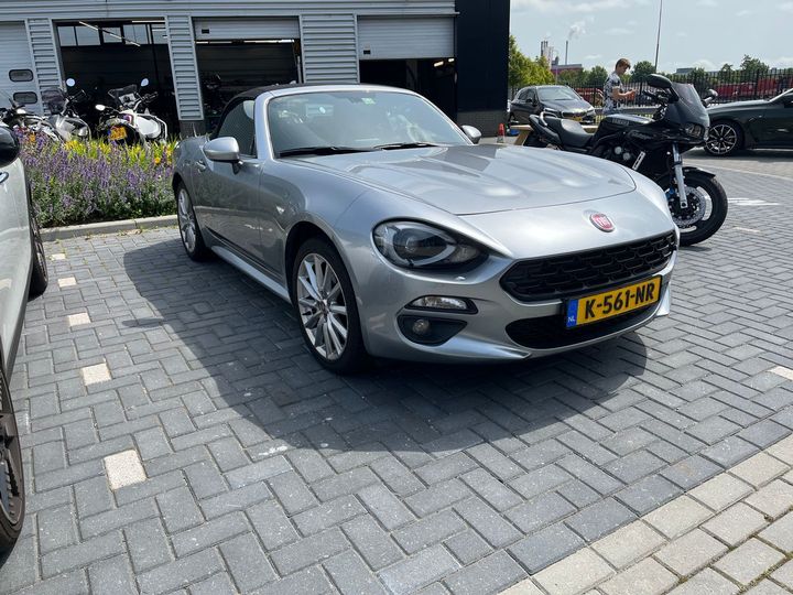 Photo 4 VIN: ZFANF6E4A00131137 - FIAT 124 SPIDER 