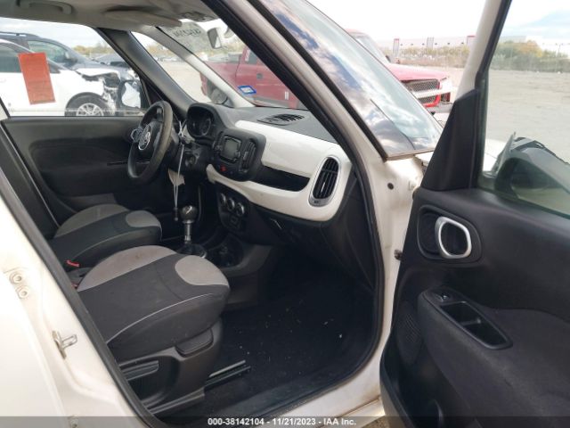 Photo 4 VIN: ZFBCFAAH0FZ035151 - FIAT 500L 