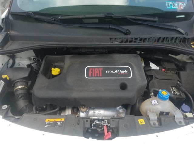 Photo 6 VIN: ZFBCFAAH3JZ041552 - FIAT 500L POP 