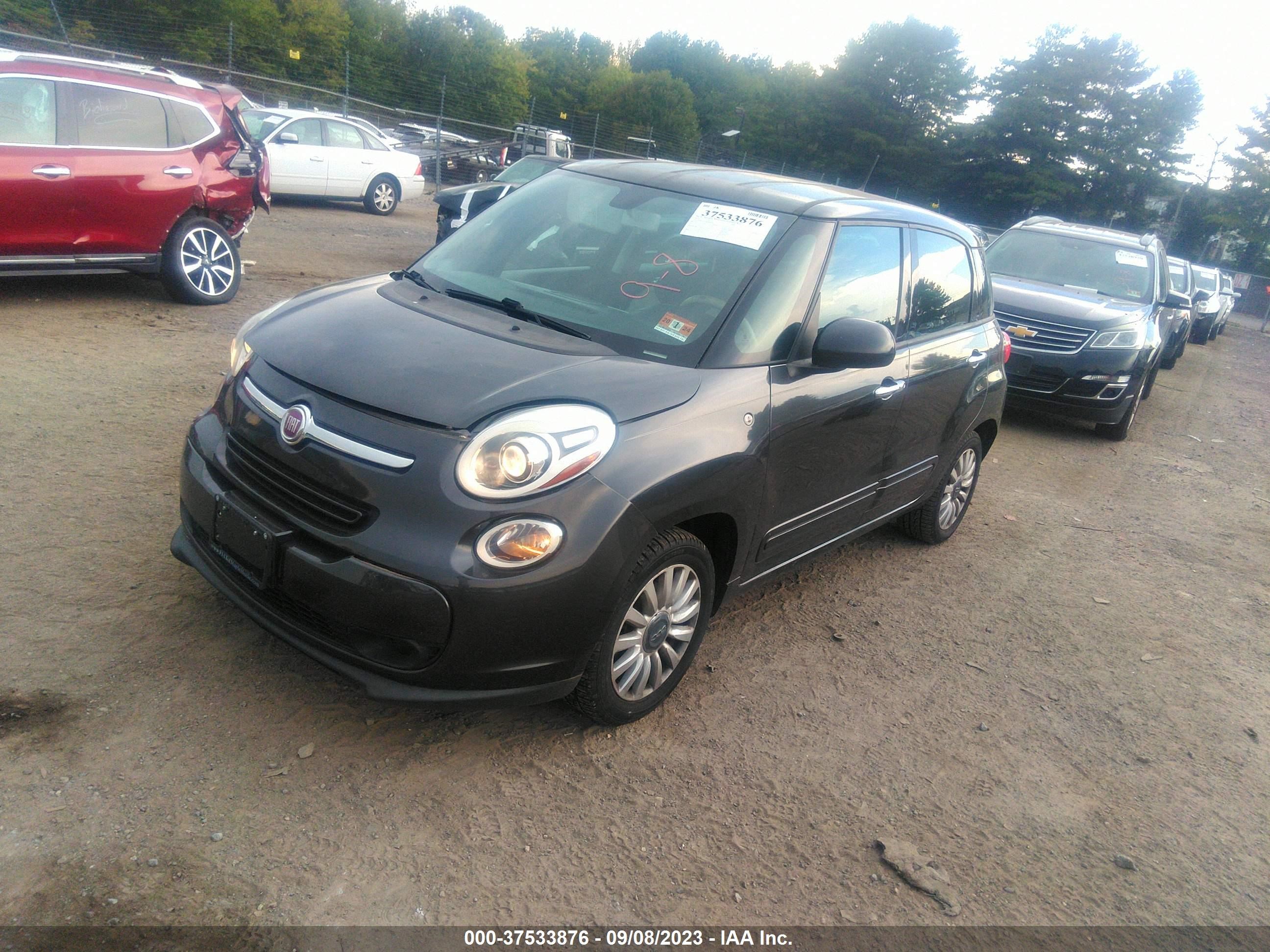 Photo 1 VIN: ZFBCFABH6EZ028511 - FIAT 500L 