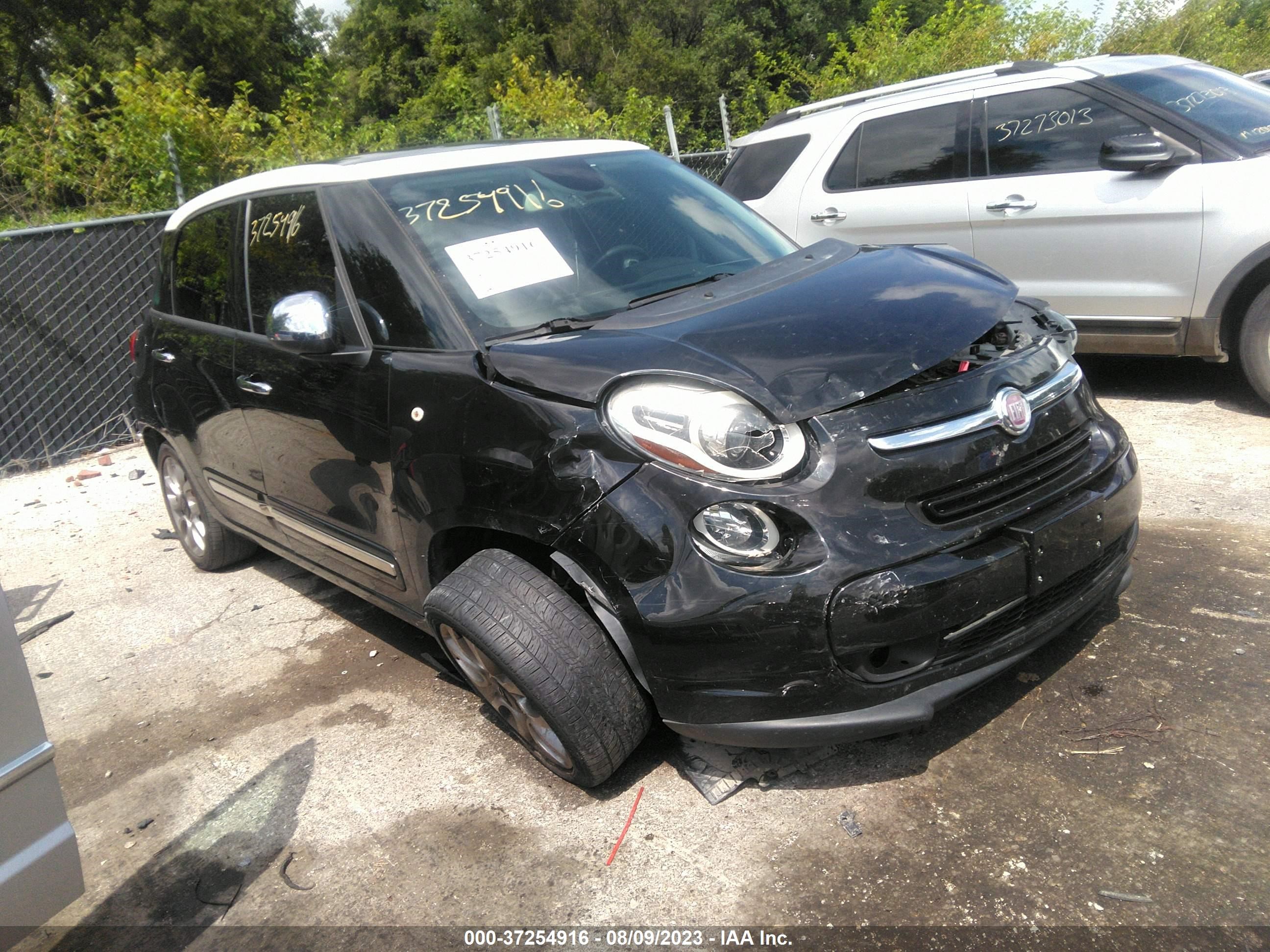 Photo 0 VIN: ZFBCFACH0EZ002680 - FIAT 500L 