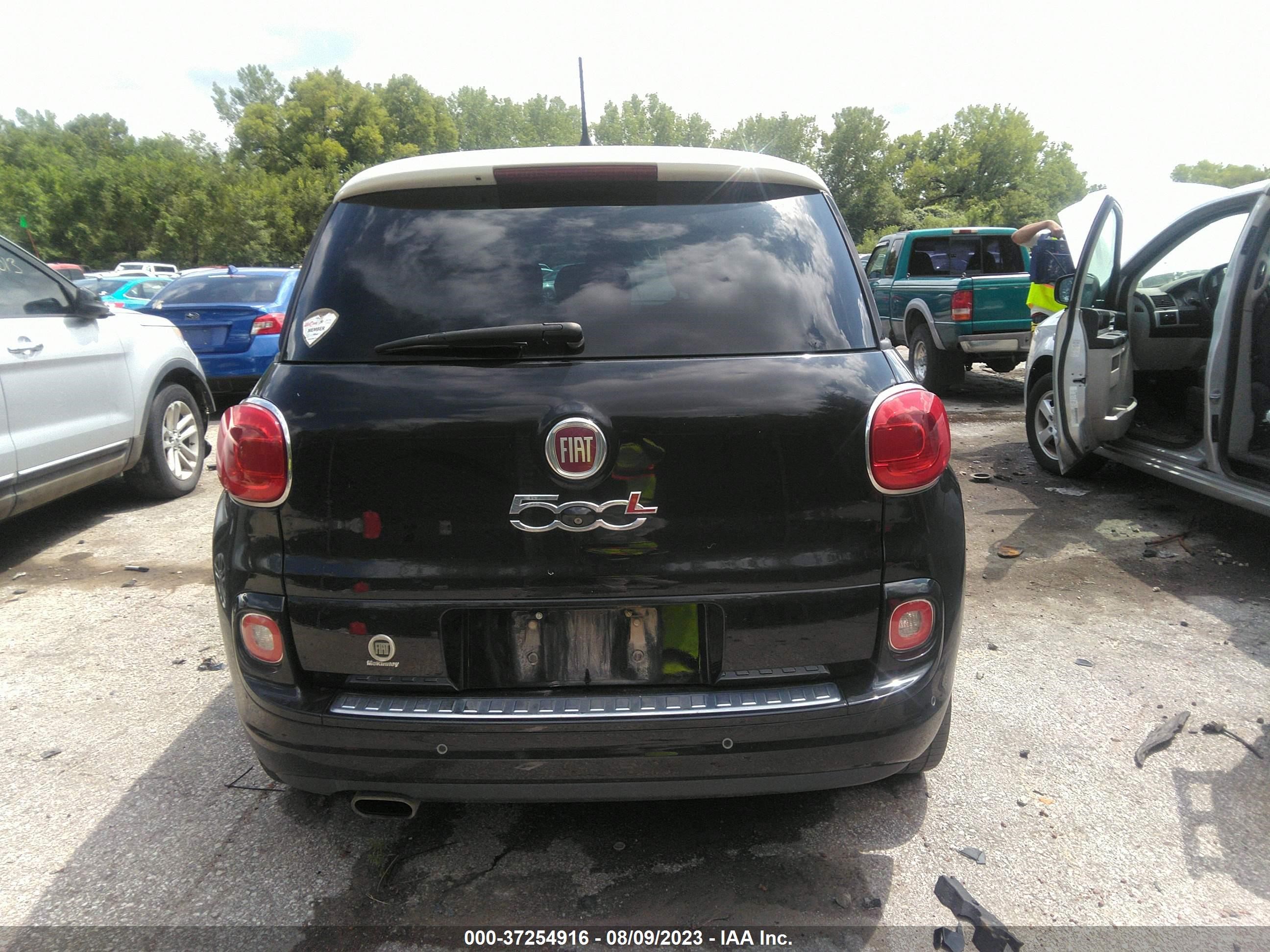 Photo 15 VIN: ZFBCFACH0EZ002680 - FIAT 500L 