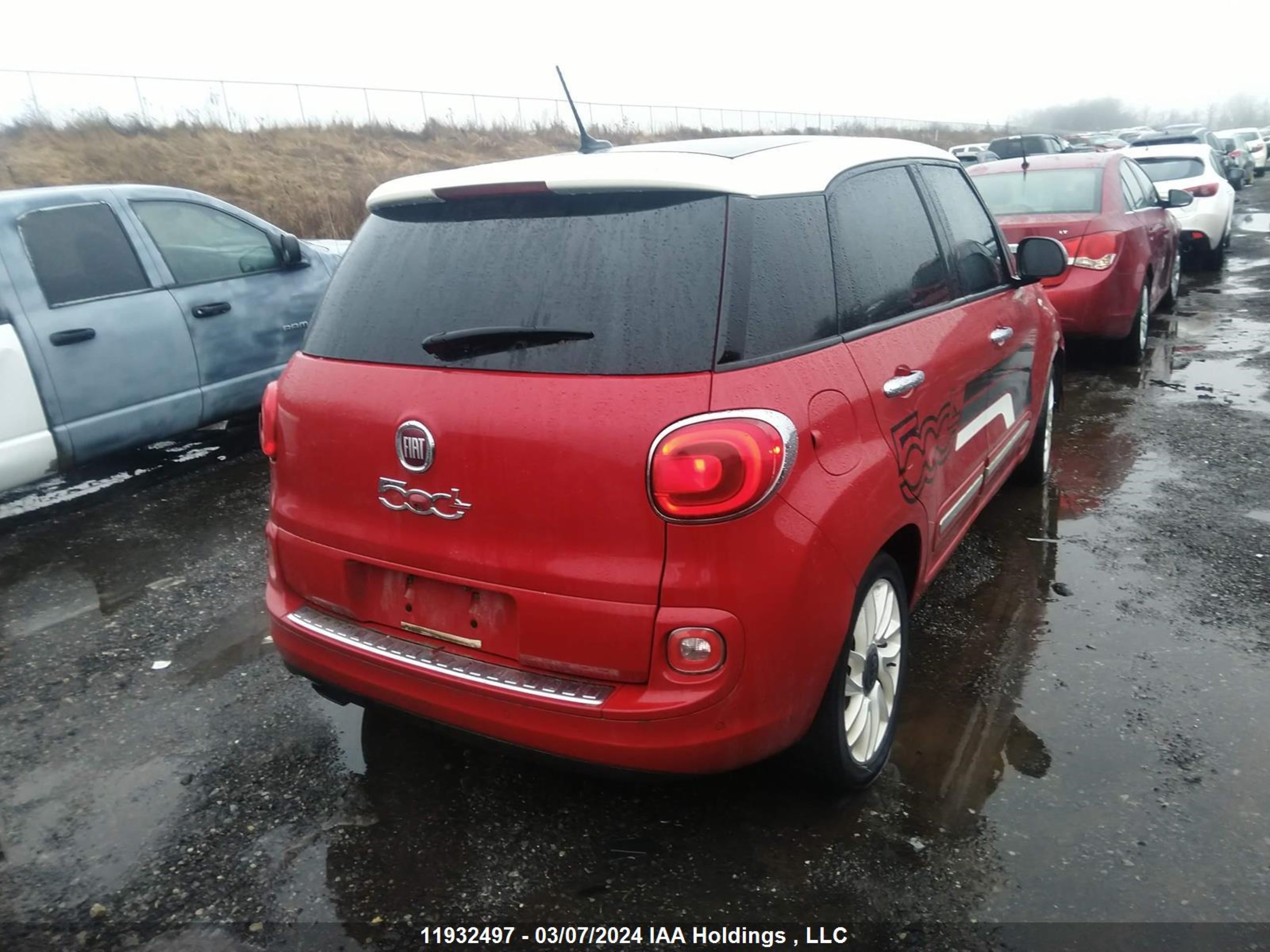 Photo 3 VIN: ZFBCFACH6EZ004370 - FIAT 500L 